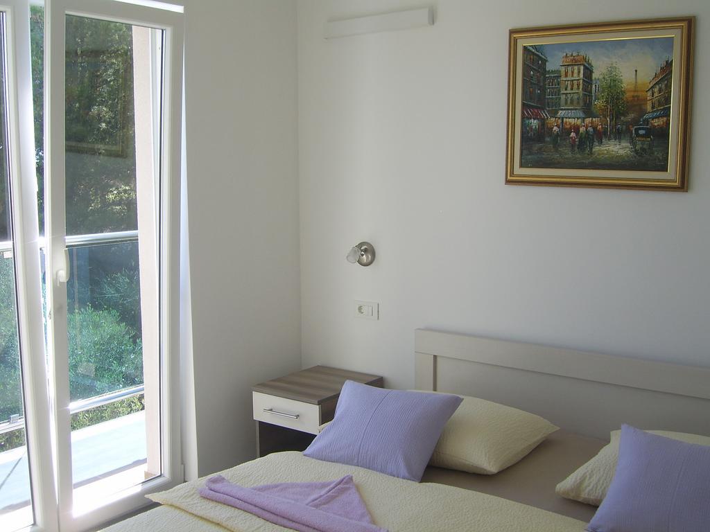 Apartments Villa Erik Rogoznica  Ruang foto