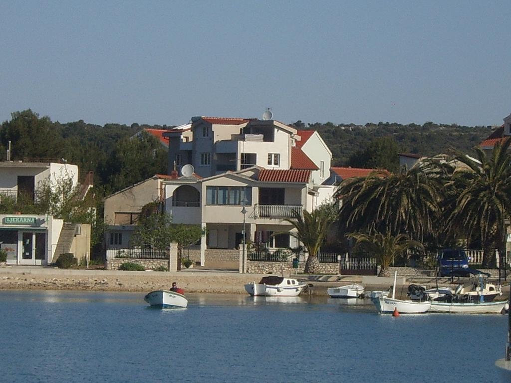 Apartments Villa Erik Rogoznica  Bagian luar foto
